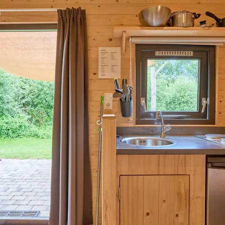 Дом отдыха Seeparx Splash House *